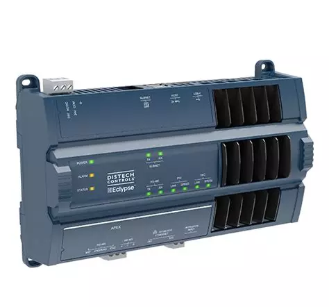 L'automate Distech Controls ECLYPSE APEX : boîtier bleu sur rail DIN, voyants Power, Alarm et Status en façade